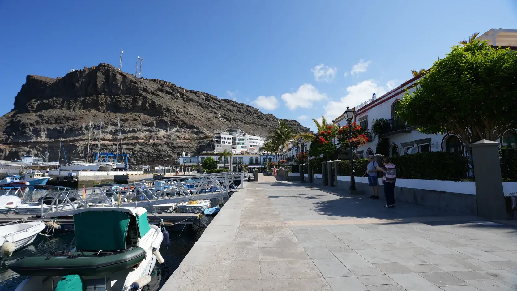 Playa de Mogán y paseo por el puerto 2
